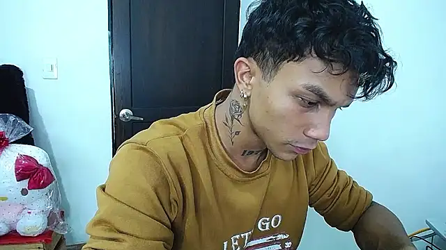 Leonard_Price Pertunjukan Webcam