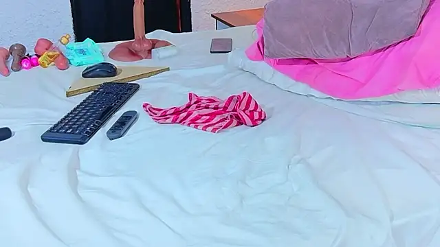 dannaahbrown élő XXX-chatje