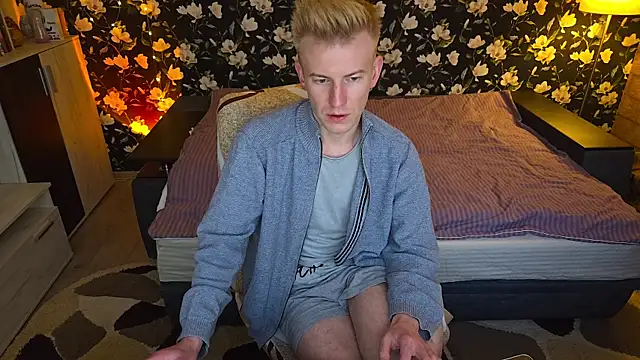 Vuitton Live XXX-chat