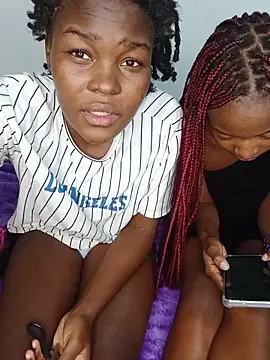 VirginPrincess06 Adlı Modelin Web Kamerası Şovu