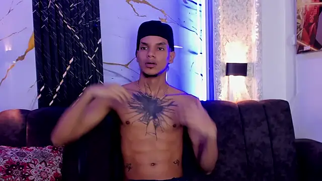 kai_storm77's Webcam Show