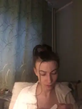 JuliaLowqa 现场XXX聊天