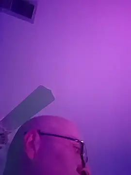 chronic_vibez's Live XXX Chat