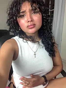 Czat XXX na żywo – ladulcemary_
