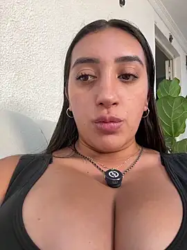 Hannahoff's Webcam Show