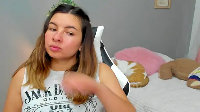 Živý XXX chat __Emma__11__Lecat_