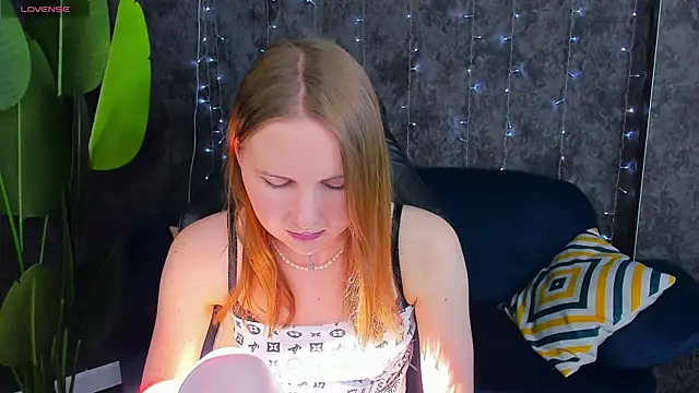 Emmaa_Kimm Chat XXX in diretta