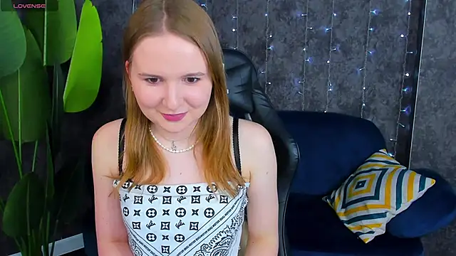 Онлайн чат XXX Emmaa_Kimm