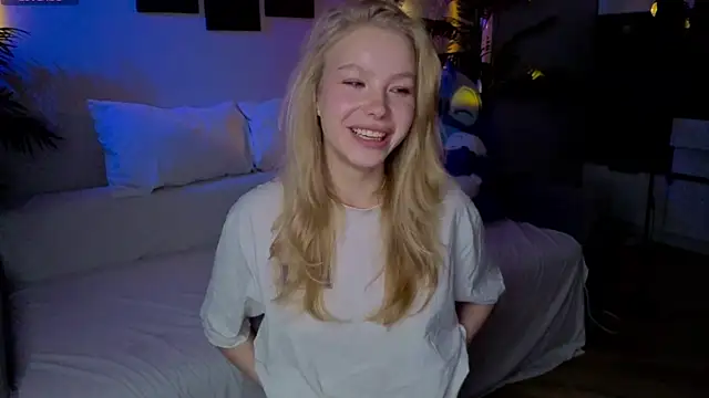 emilyshepar_d Adlı Modelin Web Kamerası Şovu