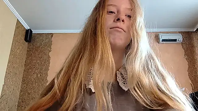 KateVibe_01 Adlı Modelin Canlı XXX Sohbeti