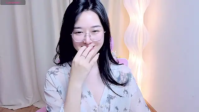 Miu-999 Chat XXX live