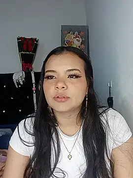 Emily_Rouse23 Live XXX Chat