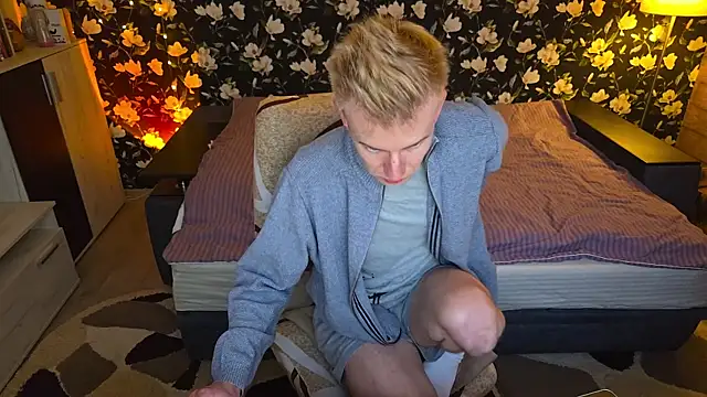 Вебкам-шоу Vuitton
