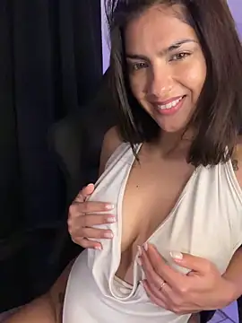 chicachocolate01 – Live XXX-chat