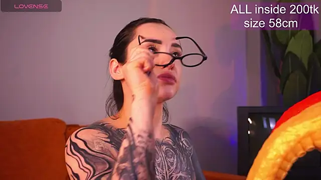 Chat +18 de EvaCanton ao vivo