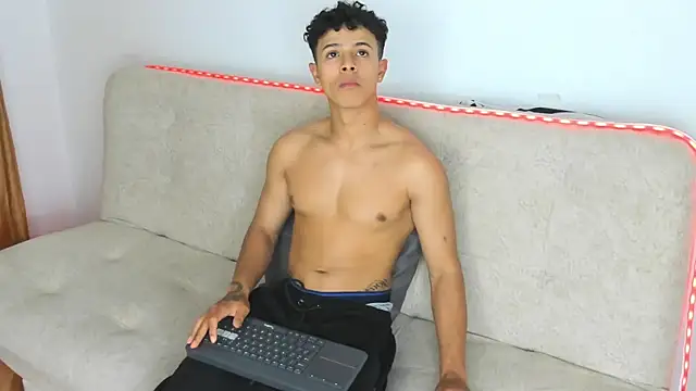 _Alex_Colton 라이브 XXX 채팅