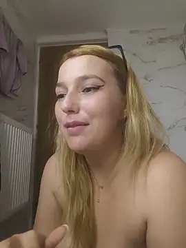 Sakura_2000 Webcam show