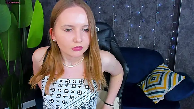 Emmaa_Kimm Live XXX Chat