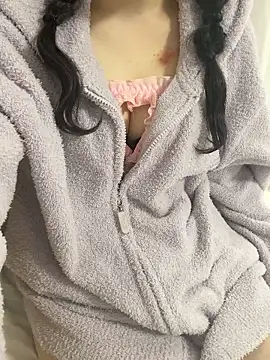 luna_sleepyのウェブカメラショー