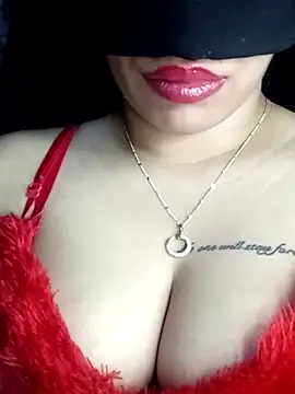 Zouzou_sexy Webcam-Show
