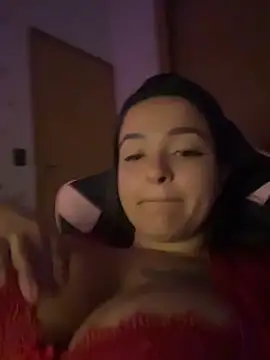 Manu_2002_ Chat XXX in diretta