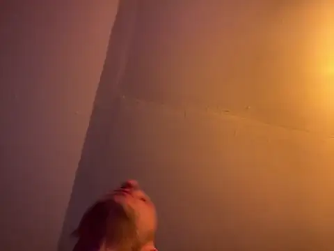 FFistPig69 Adlı Modelin Web Kamerası Şovu