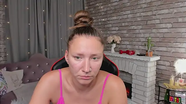 Chat +18 de SarahCoksss ao vivo