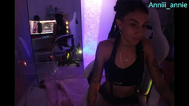 Вебкам-шоу niah_11