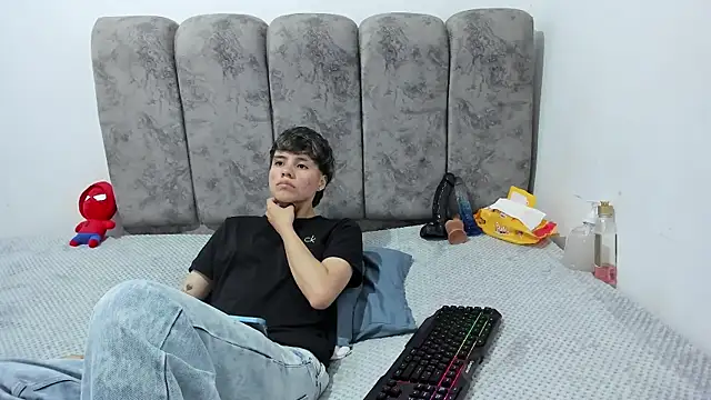 Bruno_Cruzz's Live XXX Chat