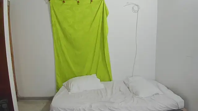Show modela corzoethan na web-kameri