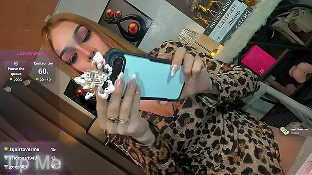 عرض كام Tarah_Lewis
