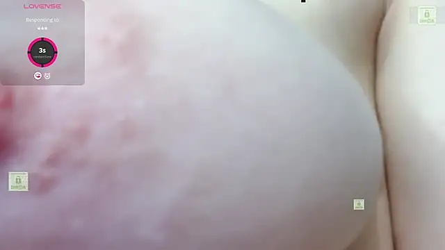 Yoyo_520 网络视讯表演