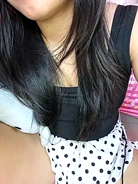 Janey_99 网络视讯表演