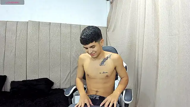 pipe_hot04 Webcamshow