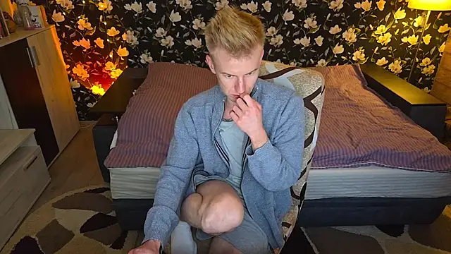 Vuitton Webcam Show