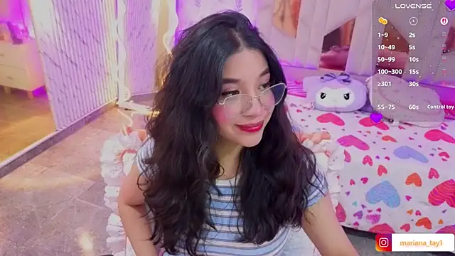 Chat XXX en directo de MARIANA_TAY1