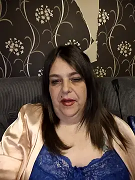 HousewifeMilf_Courtney Show Webcam