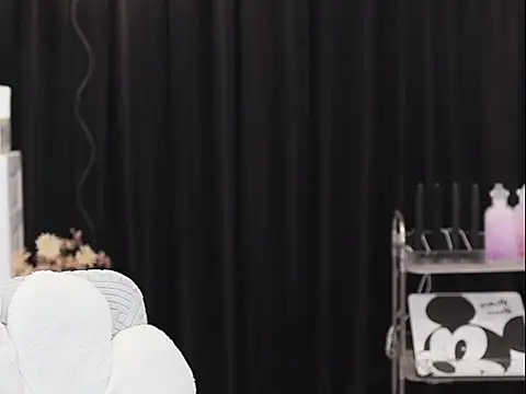 Nuyoah-77 Chat XXX live