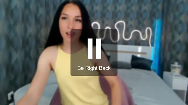 Yr_Shy_Baen Live XXX chat