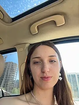 DollyTall's Live XXX Chat