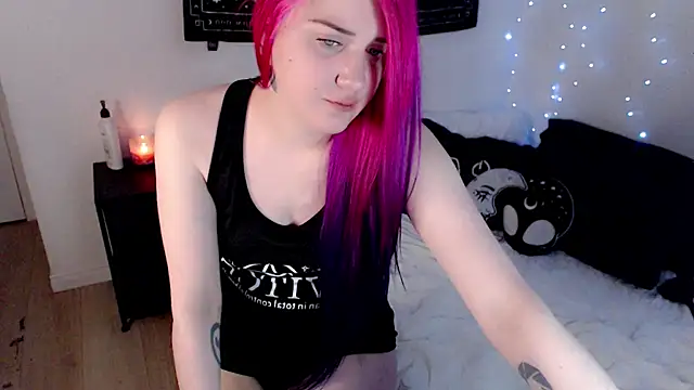 MaryMary_ Show in webcam