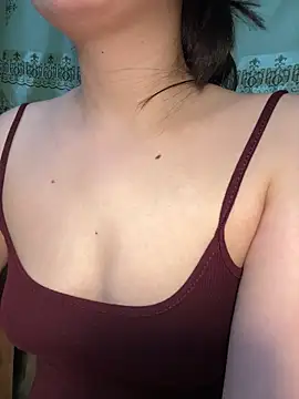 A_Ling Adlı Modelin Web Kamerası Şovu