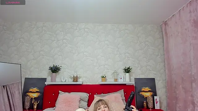 Chat XXX en directo de KattyPeachX