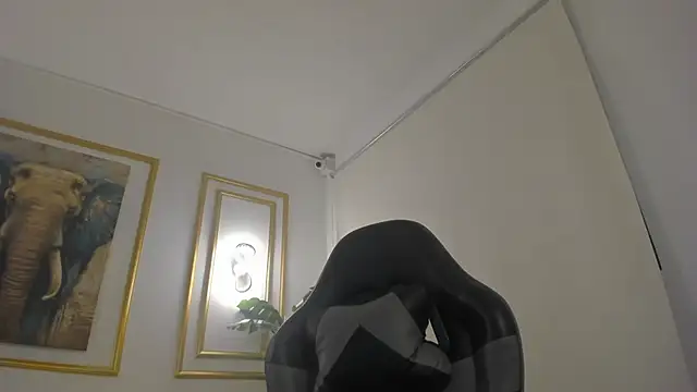 celeste_hatman élő XXX-chatje