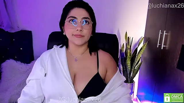lucy26_ Live XXX-chat