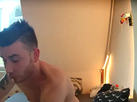 Foxtrott_242's Webcam Show