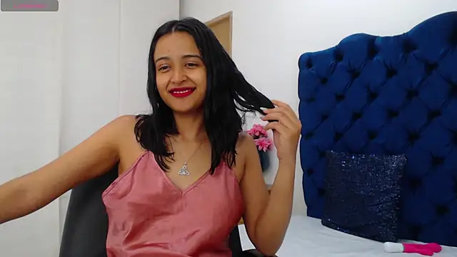 Chatroom XXX en direct de Lili666_