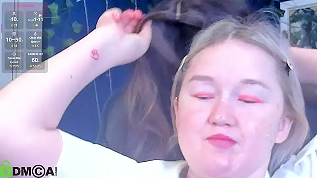 Sara_Robinson élő XXX-chatje