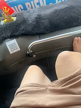 May-Squirt Show Webcam