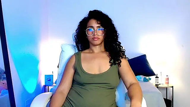 Luciianita_lov199 网络视讯表演